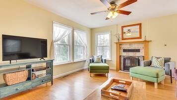 House (5 Bedrooms) | Interior