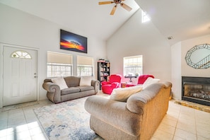 House (2 Bedrooms) | Interior