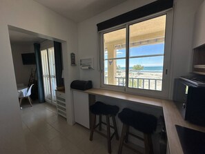 Interior - Apartment on the beach - parking - sea view terrace - 1st floor (SAINTES MARIES DE LA MER)