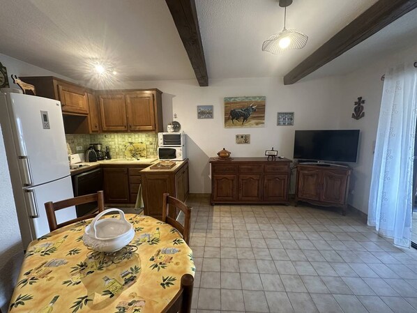 Réfrigérateur, lave-vaisselle