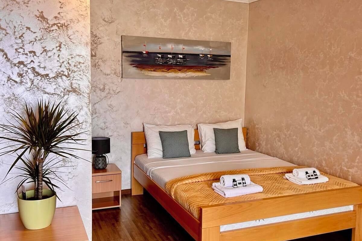 Apartment 401