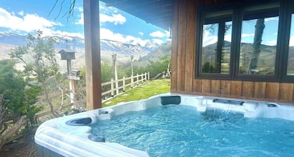 Extended Stay Aspen Snowmass Chalet, Mtn Views, 2 BDRM Family Retreat