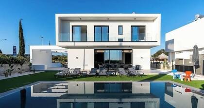 Styla Protaras Luxury Villas