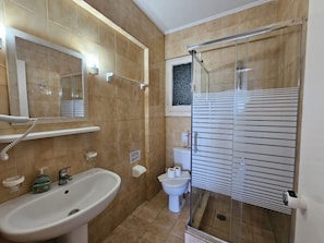 Apartment | Bathroom | Shower, hair dryer, towels - Glyfada Beach Apartment - Seaside Retreat (Corfu)
