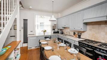 House | 3 bedrooms, Internet
