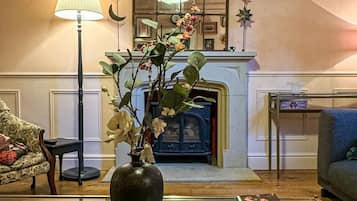 3 bedrooms, Internet