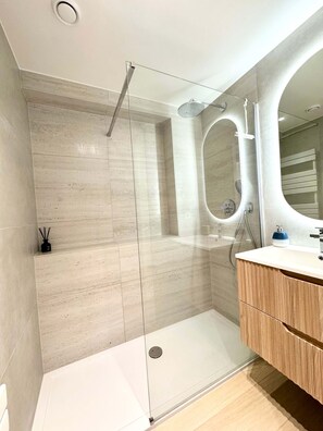 Apartment | 2 bedrooms, Internet