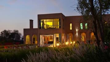 Villa | 6 bedrooms, Internet
