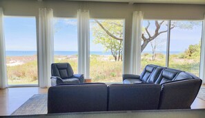 Interior - Private Beachfront Home New to Vacation Rentals, near Cape Charles! (Cape Charles)