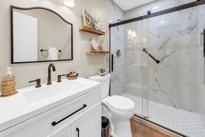 Shower, towels