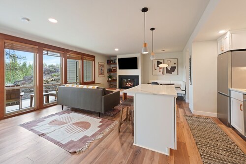 Seventh Mt 1417/1418 1 Bedroom Condo