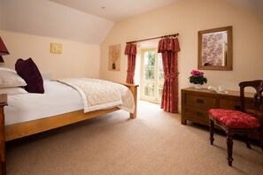 2 habitaciones, tabla de planchar con plancha y acceso a internet 