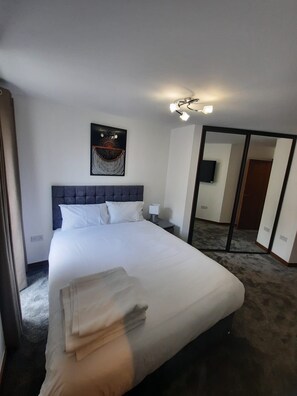 Apartment | 2 bedrooms, free WiFi, bed sheets