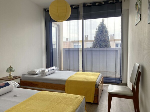 2 bedrooms