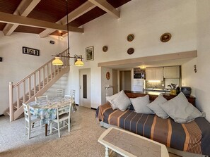 Interior - 4-room house, 8 pers, near beach, terrace (Port-la-Nouvelle)