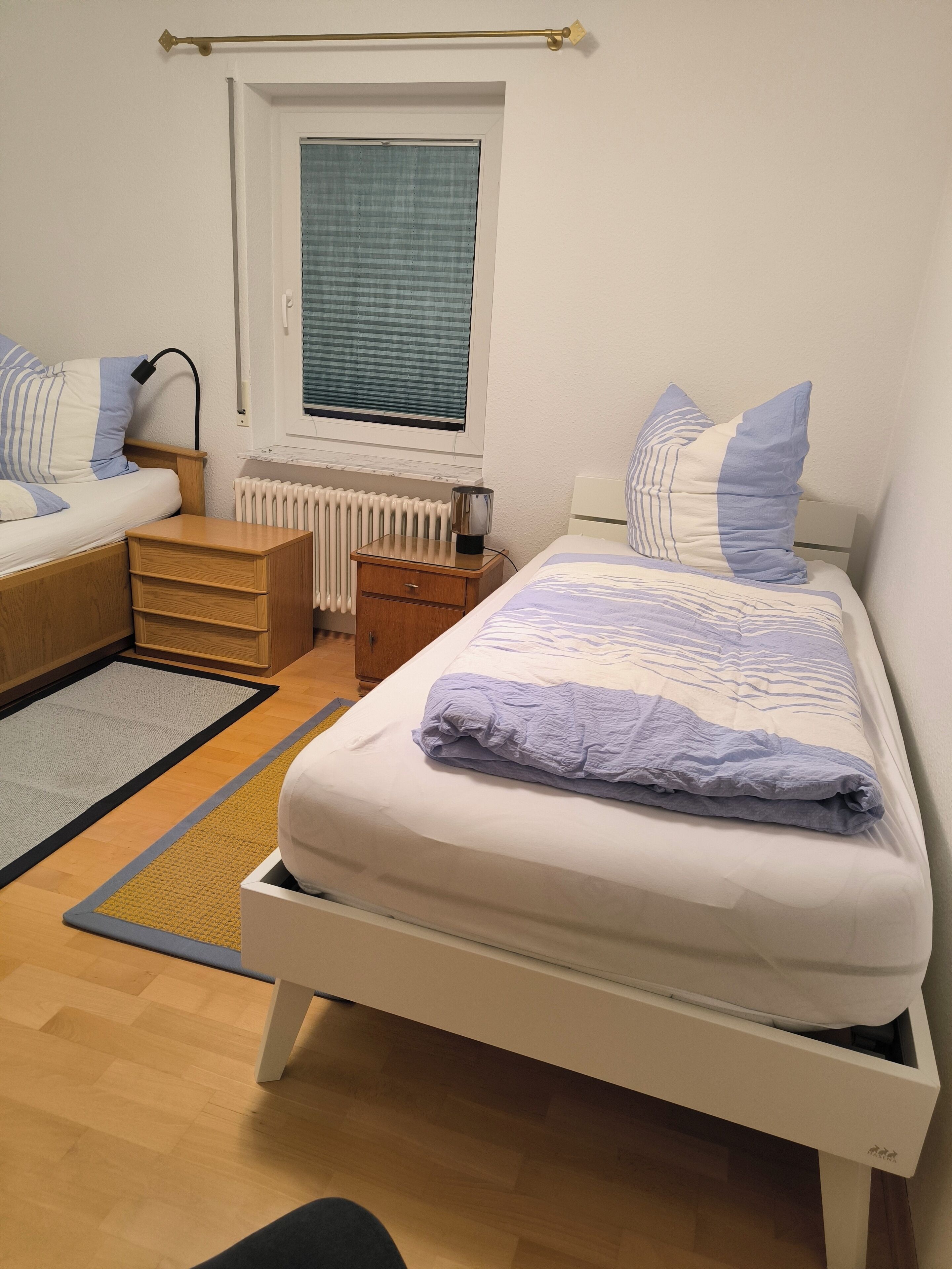 2 Schlafzimmer, Reisekinderbett, kostenloses WLAN, Bettwäsche