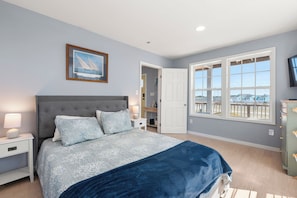 7 habitaciones, tabla de planchar con plancha, wifi y ropa de cama 