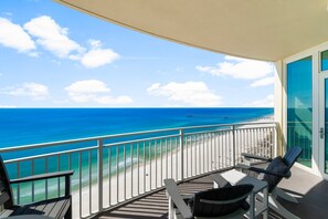 Property grounds - Aqua 1610 PCB at its Finest/Oceanfront/ High Clean Standard/Beach Chairs/Wifi (Panama City Beach)