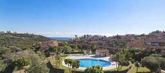 RDR447 - Rooftop terrace and views in Casares de Sol