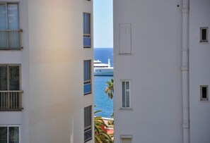 View from property - Elegant 3P, 2 steps from the Croisette and beaches (Cannes)