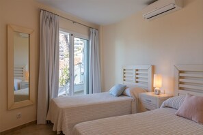 2 habitaciones, tabla de planchar con plancha y wifi gratis 