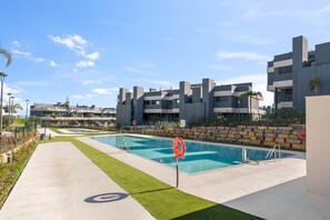 A heated pool - RDR467 - Discover Luxury Living in Estepona's Oasis (Estepona)