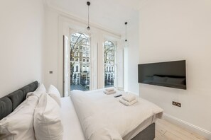 Deluxe Studio | Terrace/patio - Beaufort Gardens Residences (London)