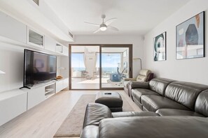 TV - RDR465 -Chic Mijas Retreat with Pool & Terrace (La Cala de Mijas)