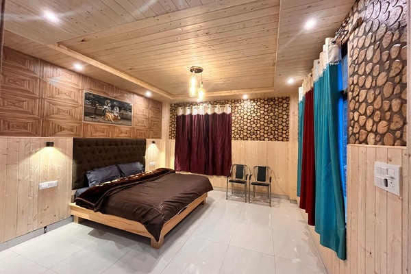 Deluxe Twin Room, Balcony, Mountain View | WiFi (free)