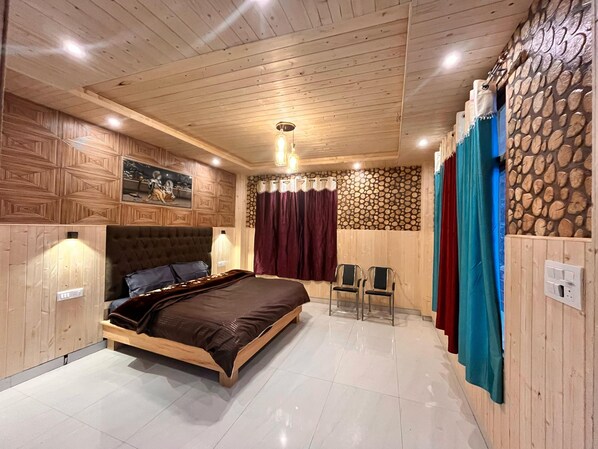 Deluxe Twin Room, Balcony, Mountain View | Free WiFi - Apple velley homestay shanghar (Sainj)