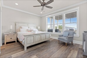 5 bedrooms, iron/ironing board, travel crib, free WiFi