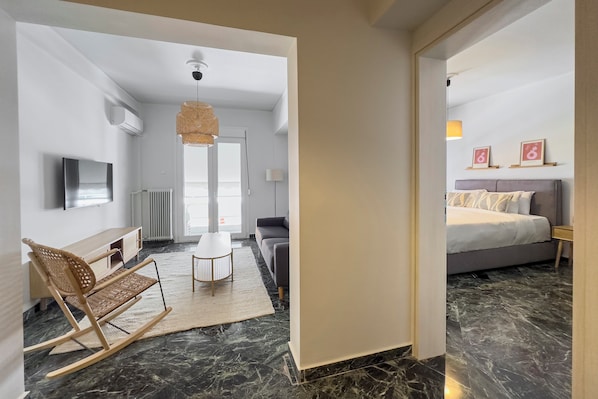 Interior - Phaedrus Living Koukaki Verdant Marble (Athens)