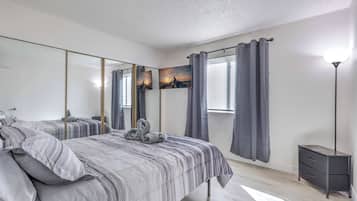 2 bedrooms, desk, iron/ironing board, free WiFi