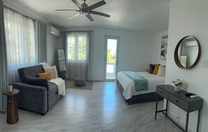 6 bedrooms, iron/ironing board, travel crib, free WiFi