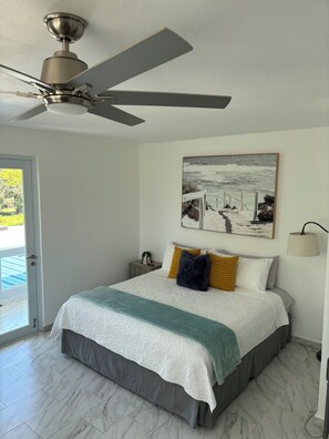 6 habitaciones, tabla de planchar con plancha y cuna de viaje 