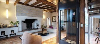Le logis de saint jean Character house with swimming pool