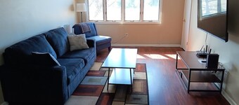 Charming 2-bedroom condo with WiFi, AC in quaint Sheboygan