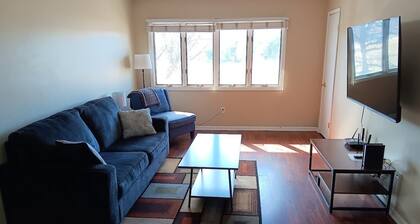 Charming 2-bedroom condo with WiFi, AC in quaint Sheboygan