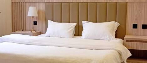 1 habitación, tabla de planchar con plancha y wifi gratis