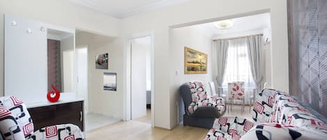 Habitacions insonoritzades i planxa i posts de planxar