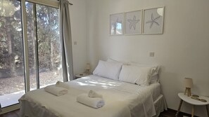 3 bedrooms, soundproofing - 54 PSR - Stay Pantheon Villa (Pissouri)