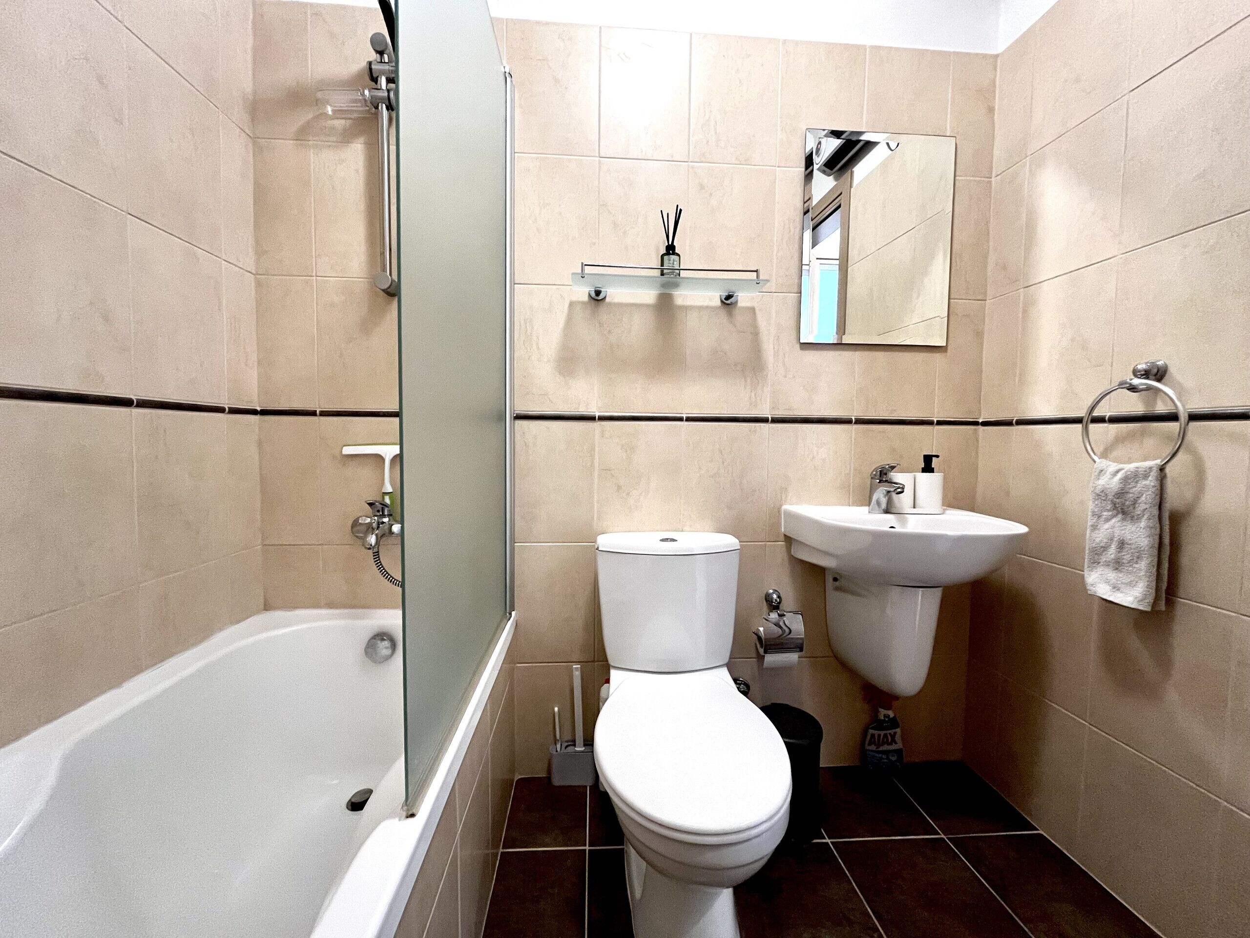 House | Bathroom