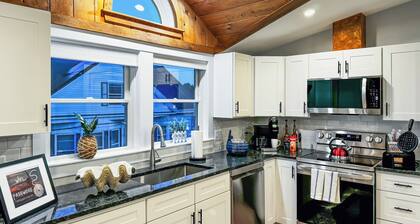 New Design - Walk to DNTN, Beauport, Beach, Train