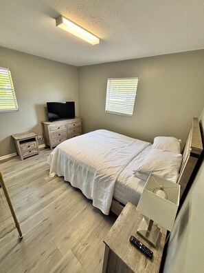 3 bedrooms, WiFi, bed sheets