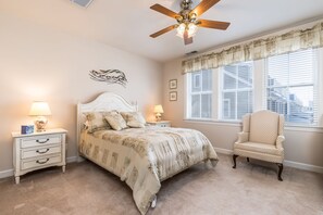 5 slaapkamers, een strijkplank/strijkijzer, wifi