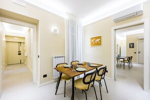 Family Apartment, Balcony | Private kitchen