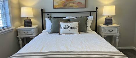 4 bedrooms, iron/ironing board, WiFi, bed sheets