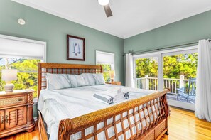 5 bedrooms, WiFi, bed sheets - Pura Vida - Private Pool, Beach Access, Tennis & Pickle Ball Court! (St. George Island)