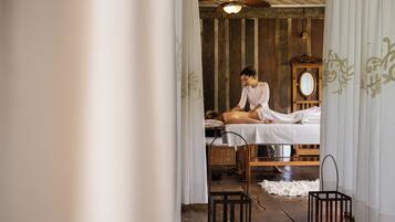 Couples treatment rooms, body treatments, aromatherapy