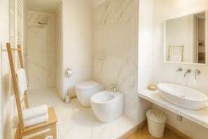 Classic Room | Free WiFi